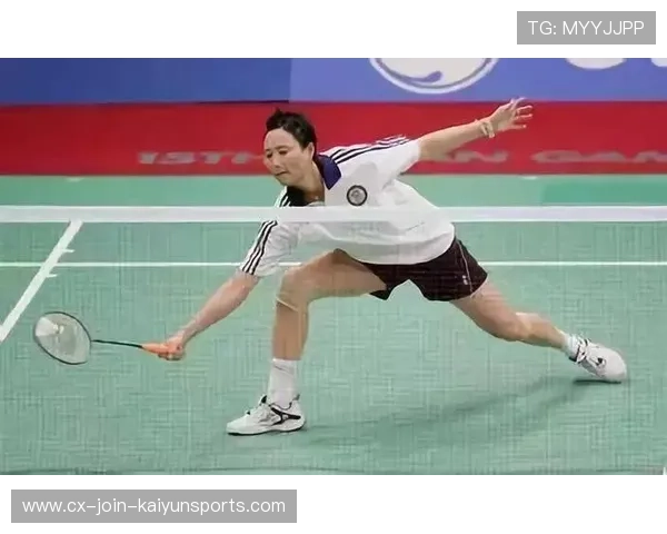 羽毛球防守反拉太强硬？技巧与策略全面解析，提升你的比赛水平！